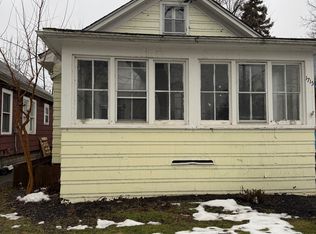 1715 North Ave, Niagara Falls, NY 14305