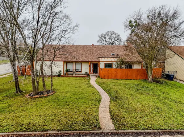 2735 Sandy Cir, College Station, TX 77845