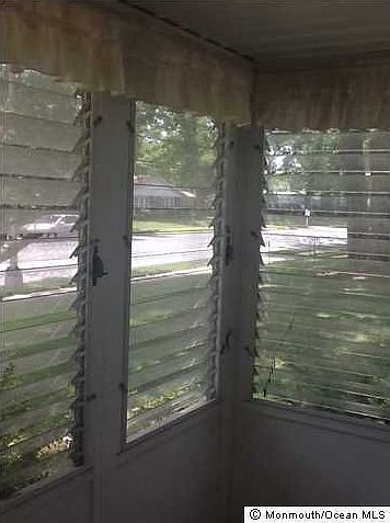 1st image of 261C Huntington Dr
