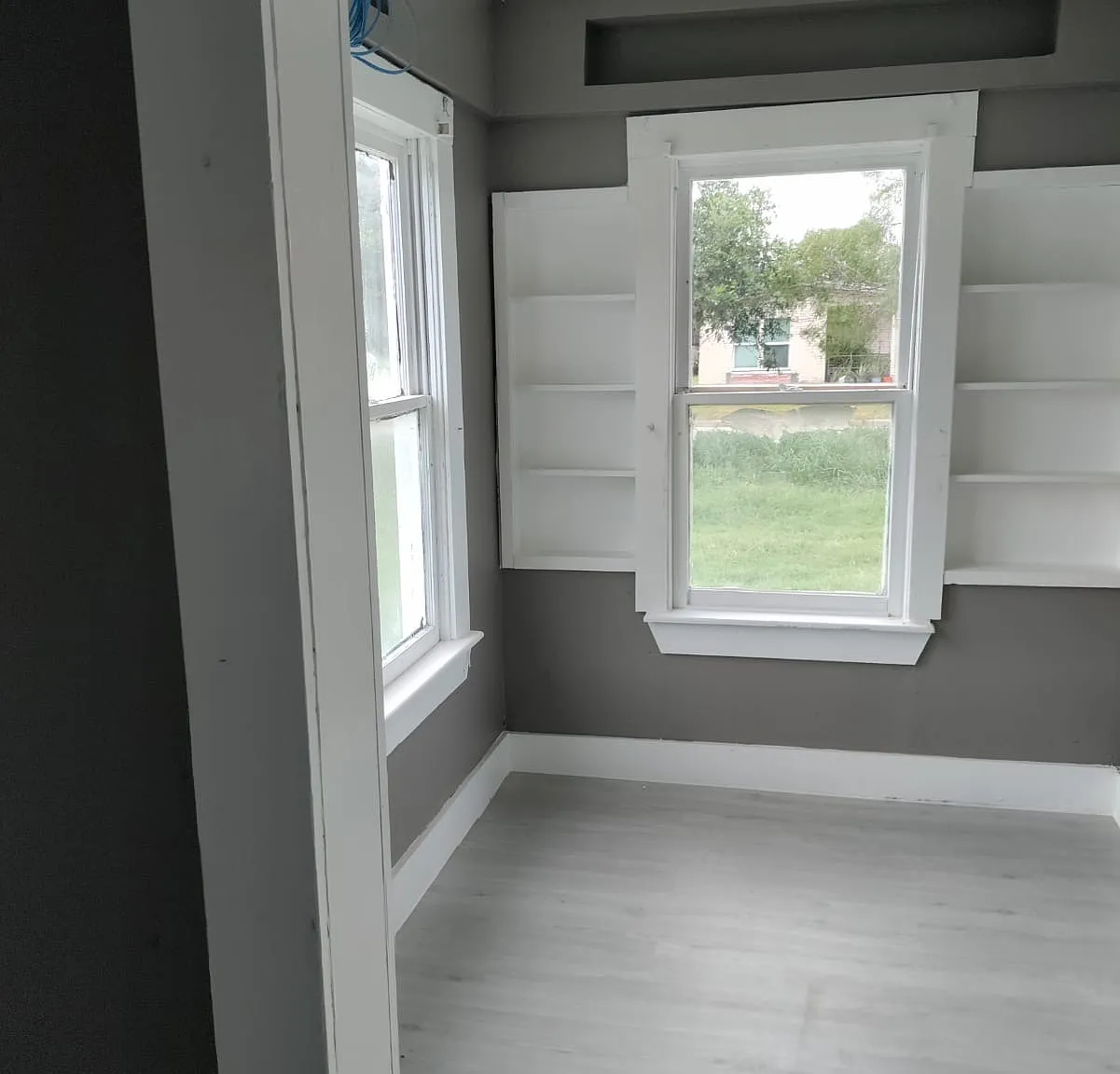 529 W Doddridge Ave — Photo 4