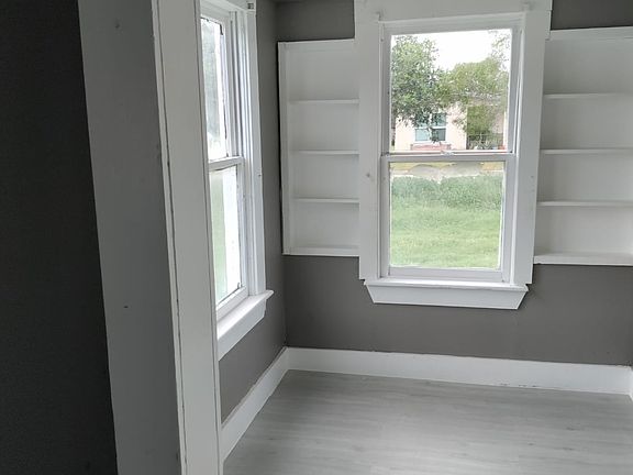 4th image of 529 W Doddridge Ave