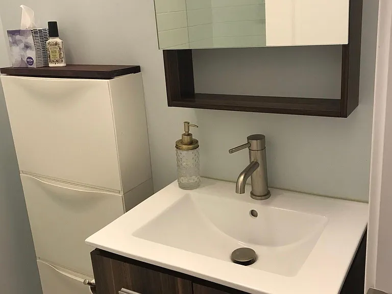 1247 N Dover St — Photo 17