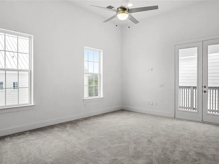 4502 Grassland Dr — Photo 19