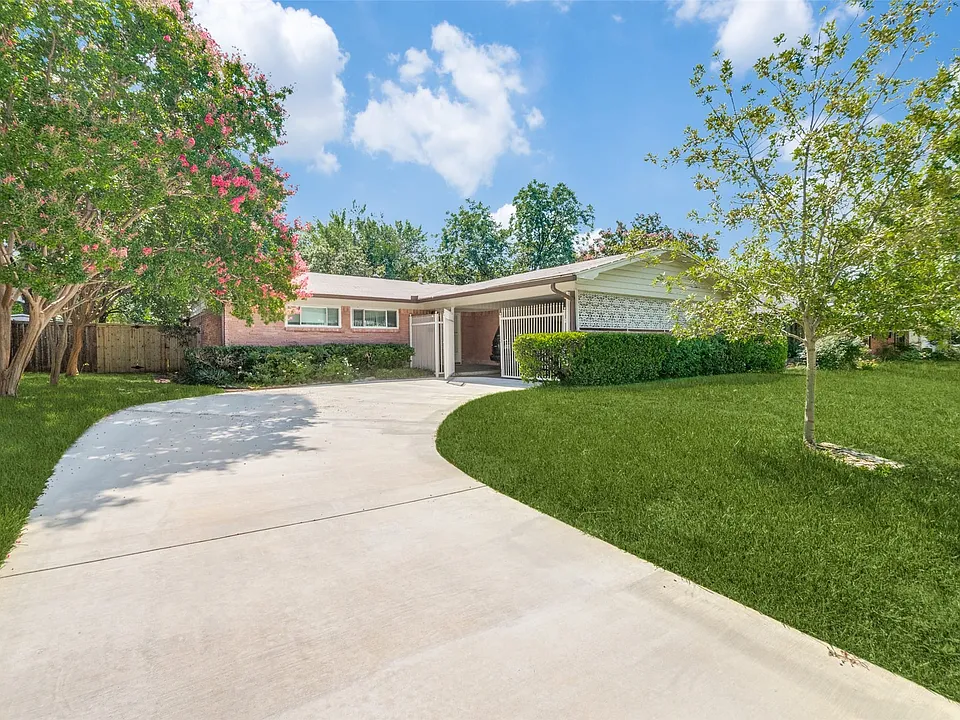 10722 Lathrop Dr
