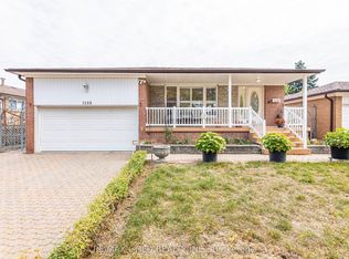 3196 Newbound Ct, Mississauga, ON L4T 1R9