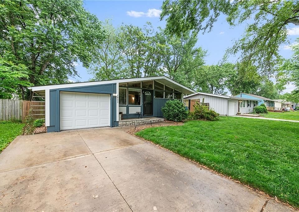 7903 N Avalon St, Kansas City, MO 64152 | Zillow