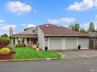 15538 SE 44th Pl, Bellevue, WA 98006
