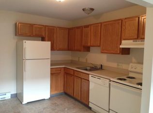 12 Mill Plain Rd, Branford, CT 06405