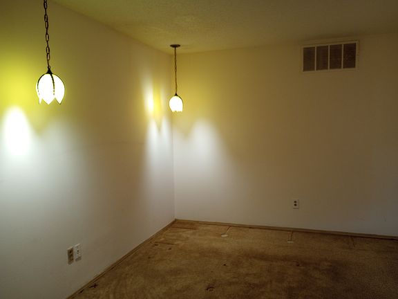 3rd image of 415 E Washington Ave #1