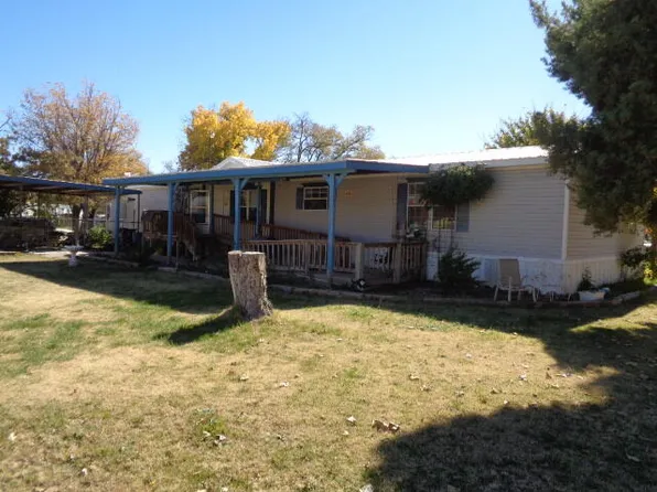 477 Diana Dr, Los Lunas, NM 87031