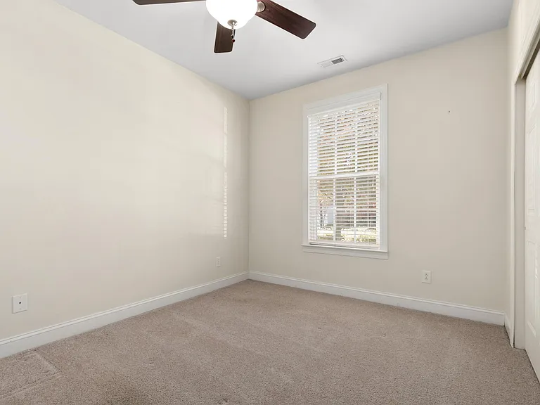 722 Pierside Dr — Photo 26