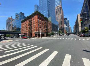 315 10th Ave #LOFT3, New York, NY 10001