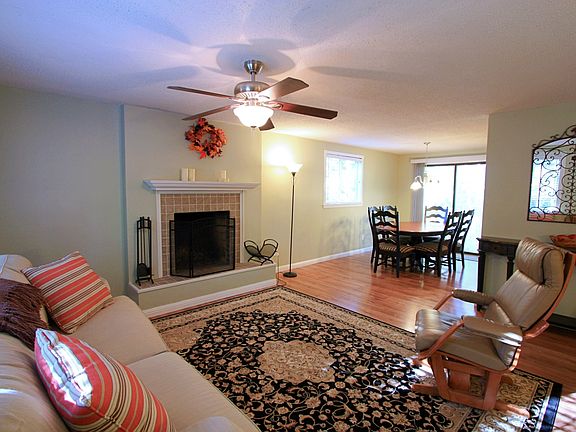 3rd image of 8429 Shiredale Ln