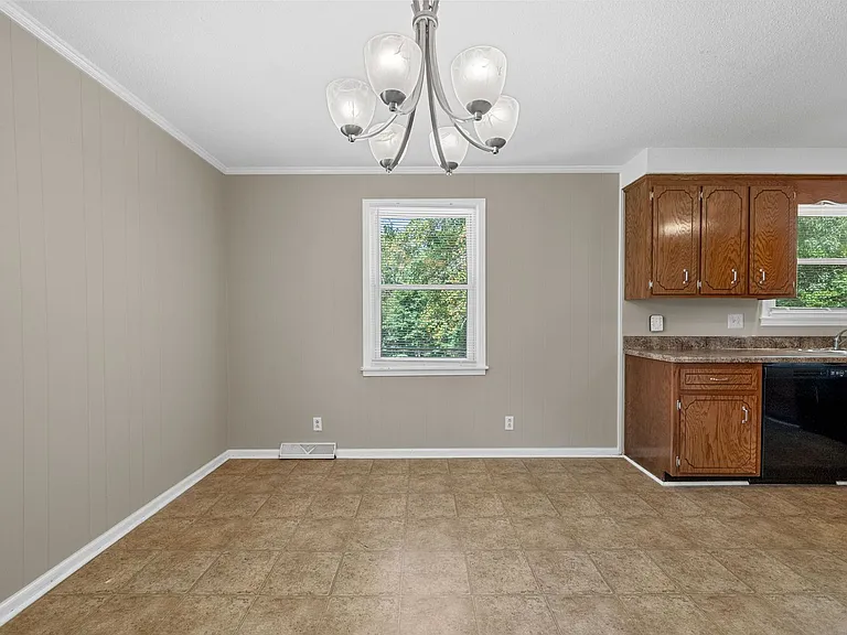 809 Pollard Rd — Photo 9