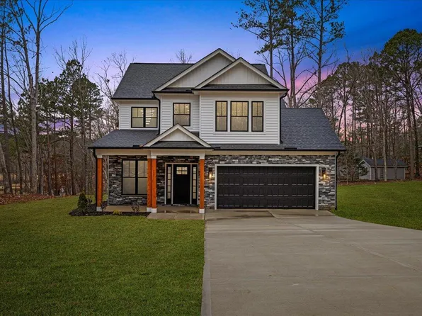 99 Prairie Dog Dr, Louisburg, NC 27549