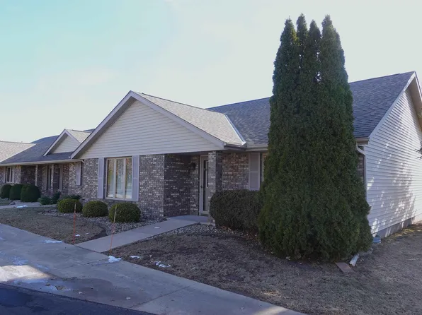 1090 Pine Tree Rd, Galesburg, IL 61401