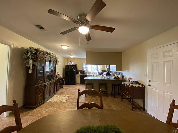 2nd image of 8151 Untreiner Ave