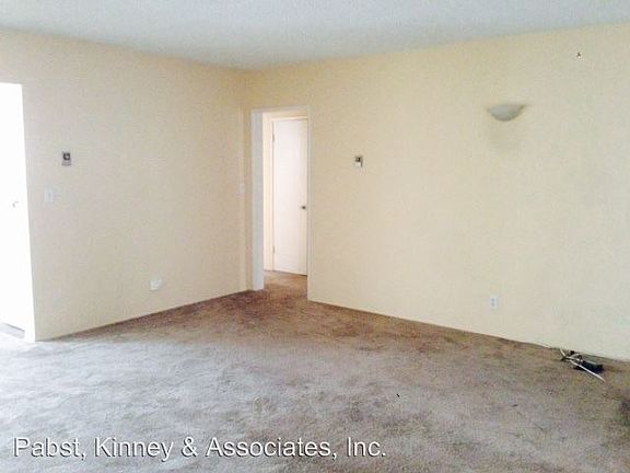 4th image of 1706 E Erie St APT 2