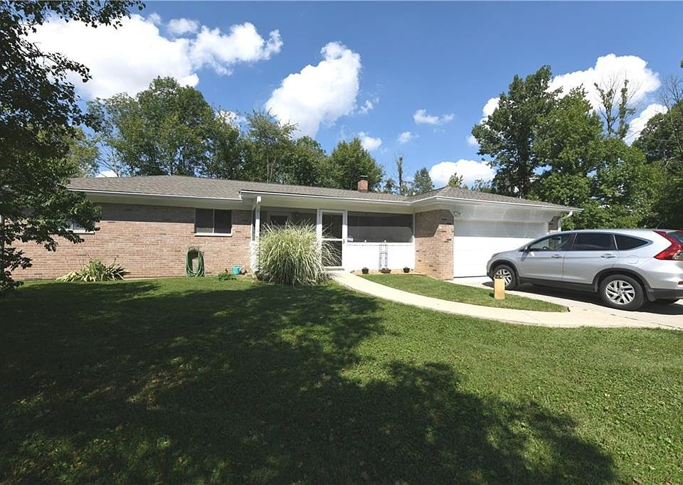 1st image of 2850 Shady Oak Dr