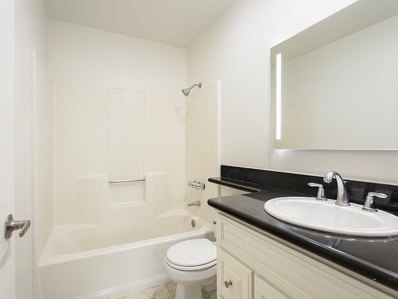 3rd image of 1232 Harvard St APT 7