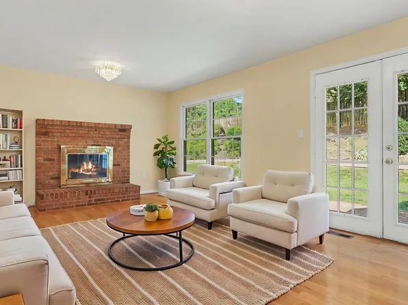 12200 Mosel Ter, Gaithersburg, MD 20878