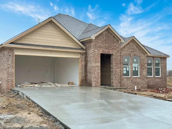 104 Molly Ln, Maumelle, AR 72113