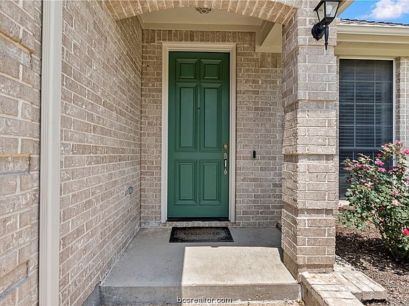 4th image of 4701 Stonebriar Cir