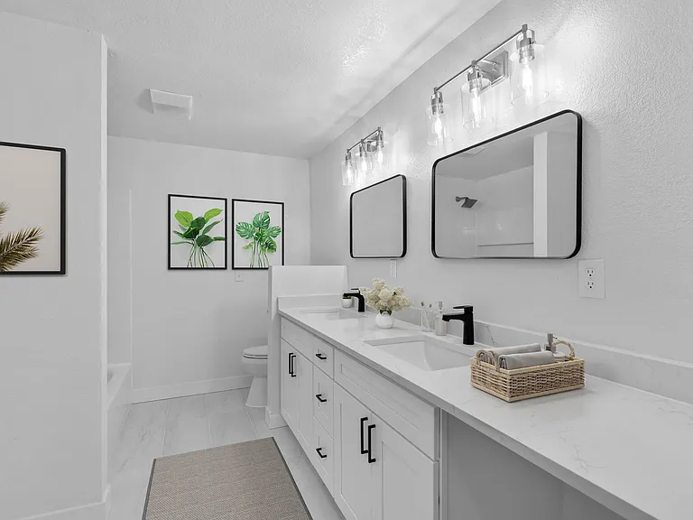 7435 Mullen Rd SE #B — Photo 2