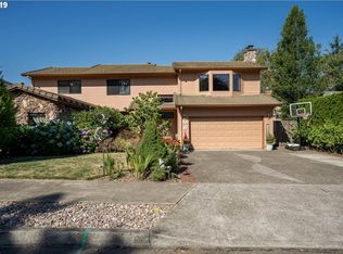 2557 SW Orchard Ct, Gresham, OR 97080