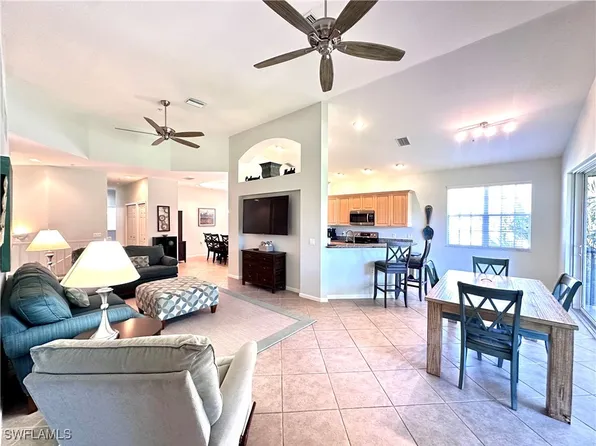 13091 Pebblebrook Point Cir APT 201, Fort Myers, FL 33905