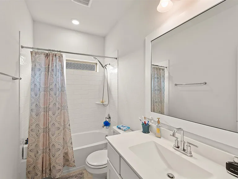 1939 Shallow Canyon Ln — Photo 29