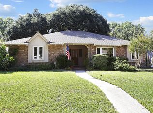 714 Walnut Bend Ln, Houston, TX 77042