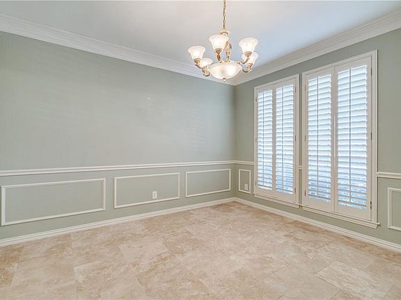 5th image of 355 Westlake Dr