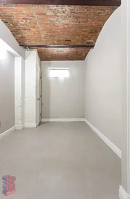 Rented by REAL New York | media 21