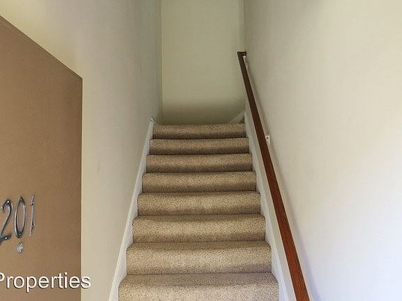 3rd image of 1750 S Bentley Ave APT 201