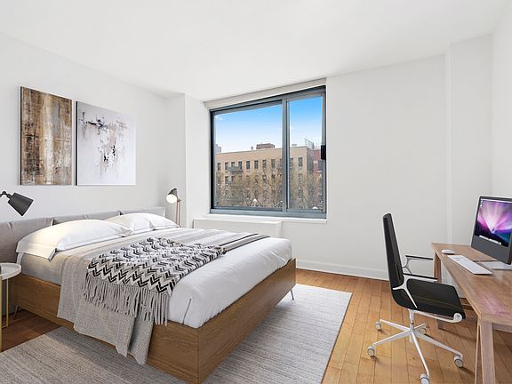 4th image of 270 W 17th St APT 3E