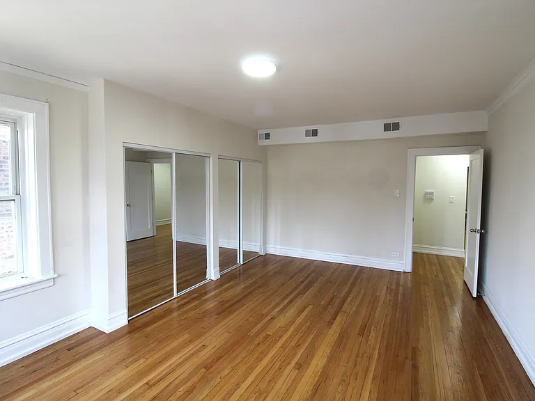 6307 N Mozart St #2N — Photo 8