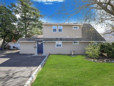 483 Sand Hill Road, Wantagh, NY, 11793