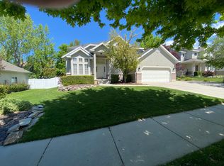 355 E Mountain Berry Dr, Draper, UT 84020