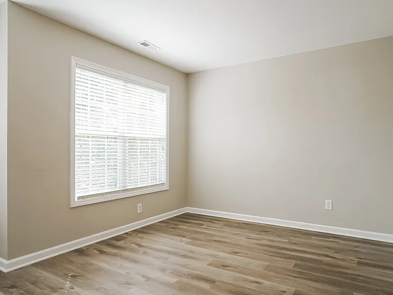 8115 Willowglen Dr — Photo 13
