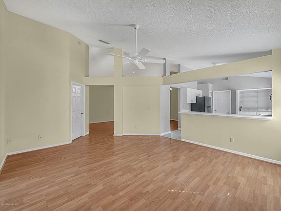 4th image of 1078 Ballyshannon Pkwy