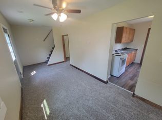 370 1/2 8th Ave SW, Cedar Rapids, IA 52404