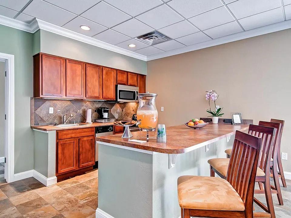Clubhouse Kitchen