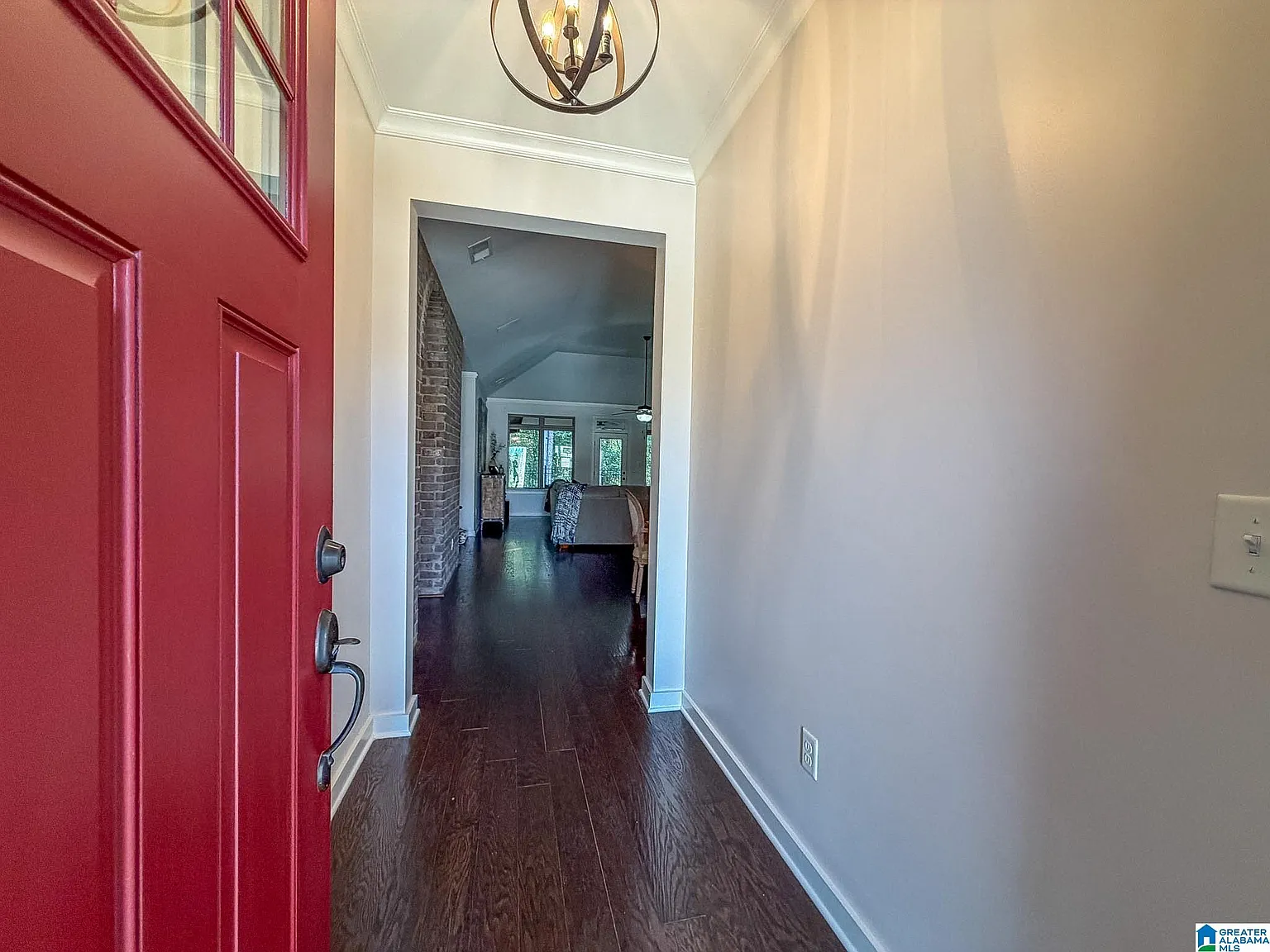 3 bed, 2.0 bath, 2200 sqft, $2,800 — Photo 4