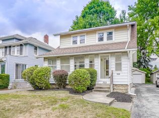 369 Mission Dr, Akron, OH 44301