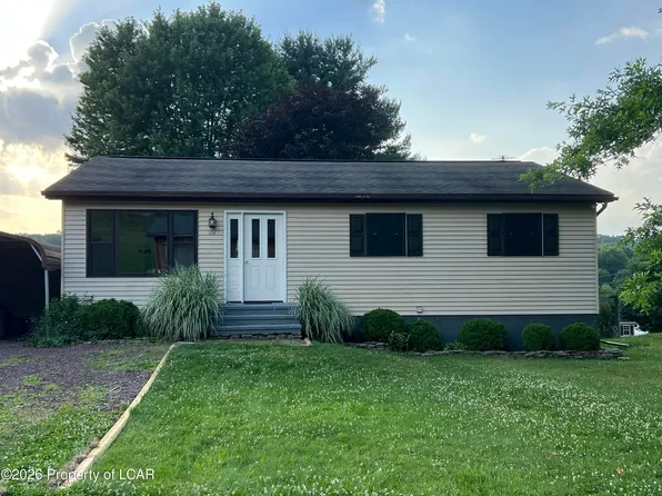 320 Highland Ave, Trucksville, PA 18708