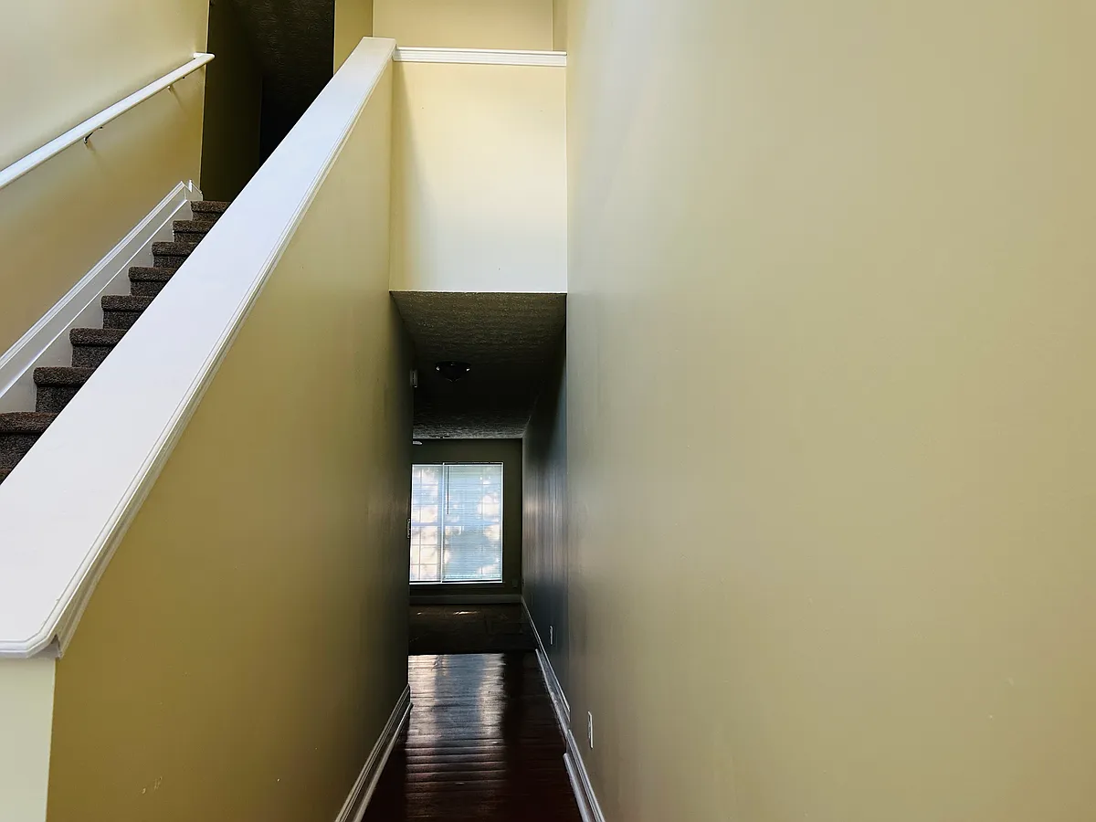 Building Photo - 3760 Harvest Dr