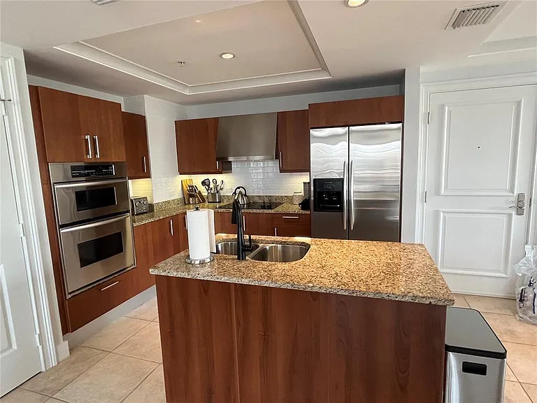 1350 Main St #1501 — Photo 21