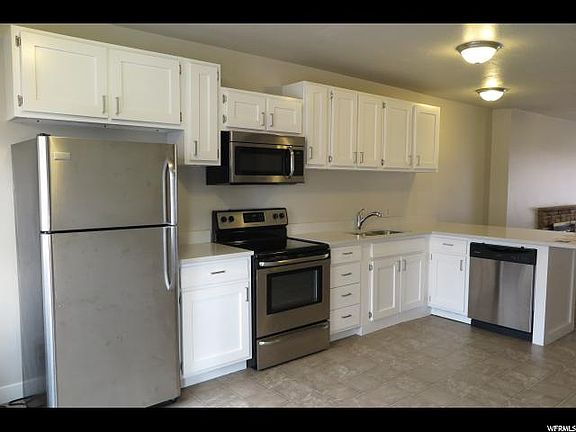 2nd image of 325 E Baird Cir #A-b