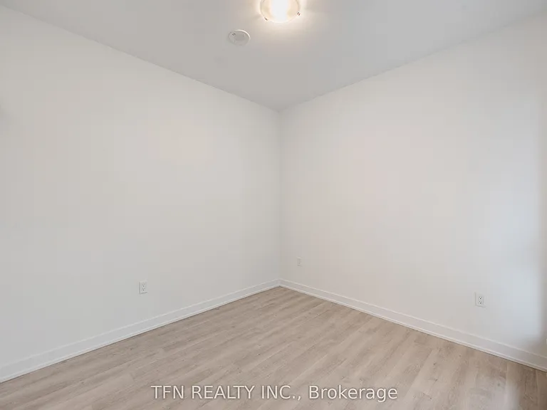 15 Richardson St #411 — Photo 13